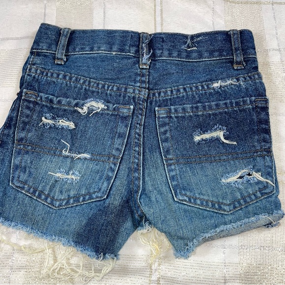 Children’s Place Straight Distressed Jean shorts - Picture 5 of 5